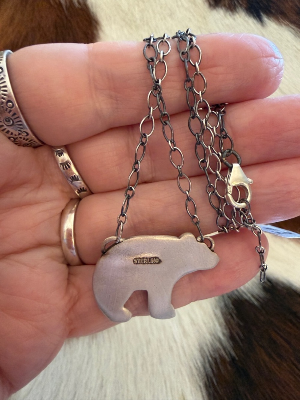 ❤️ Queen Pink Conch Hand Stamped Statement Bear Necklace Matte Sterling 18+2” - Picture 7 of 13